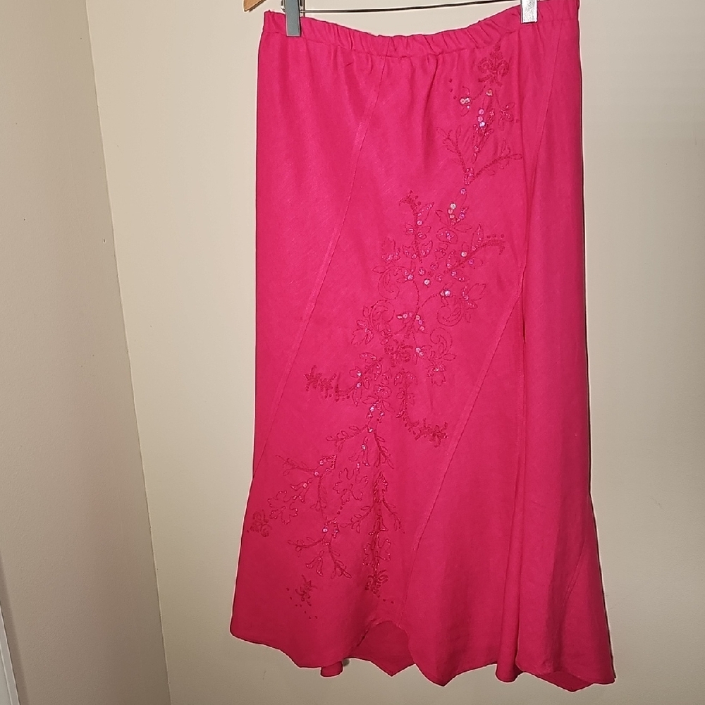 Sarah Spencer Vibrant Pink Embroidered Linen Midi Skirt. In A Size 18W. Beading